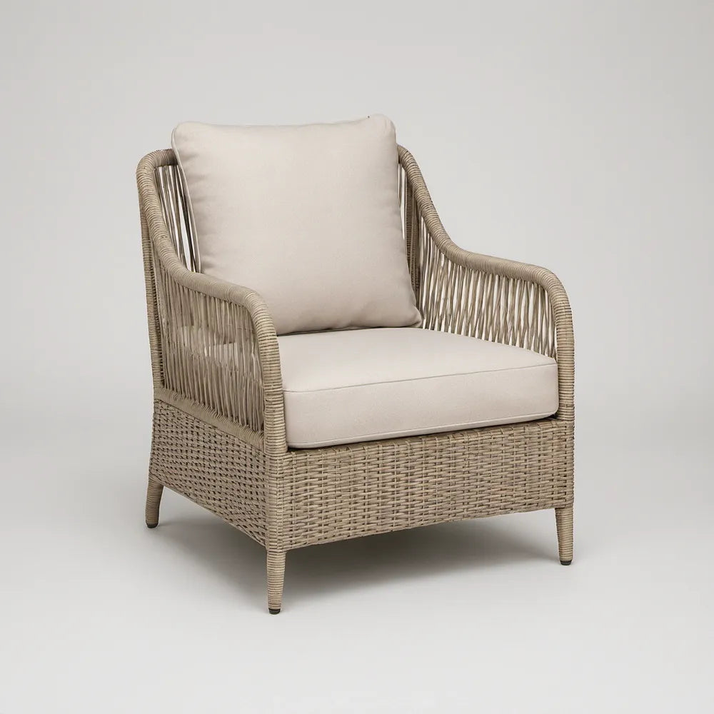 Beige PE Rattan Outdoor Armchair with Cushions, 31.5 x 33 x 35 in